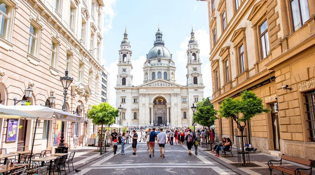 Temperaturat e larta, Hungaria thyen rekordin 128-vjecar